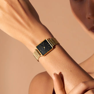 Boxy Negro Malla Oro leftcolumn