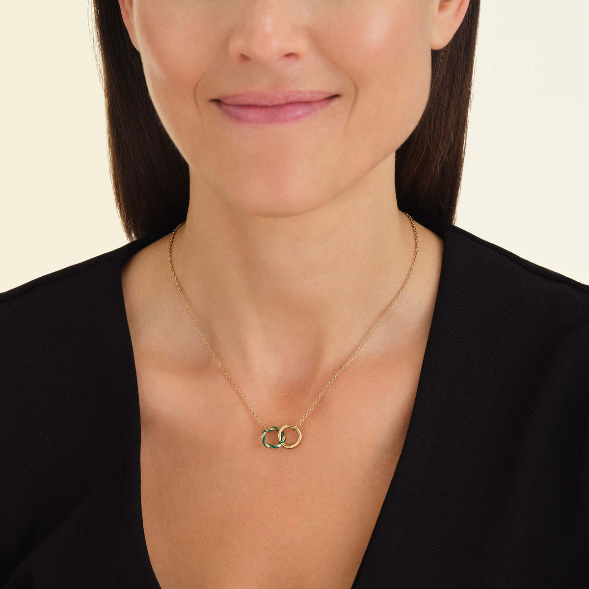 Collar Esmeralda Duo leftcolumn