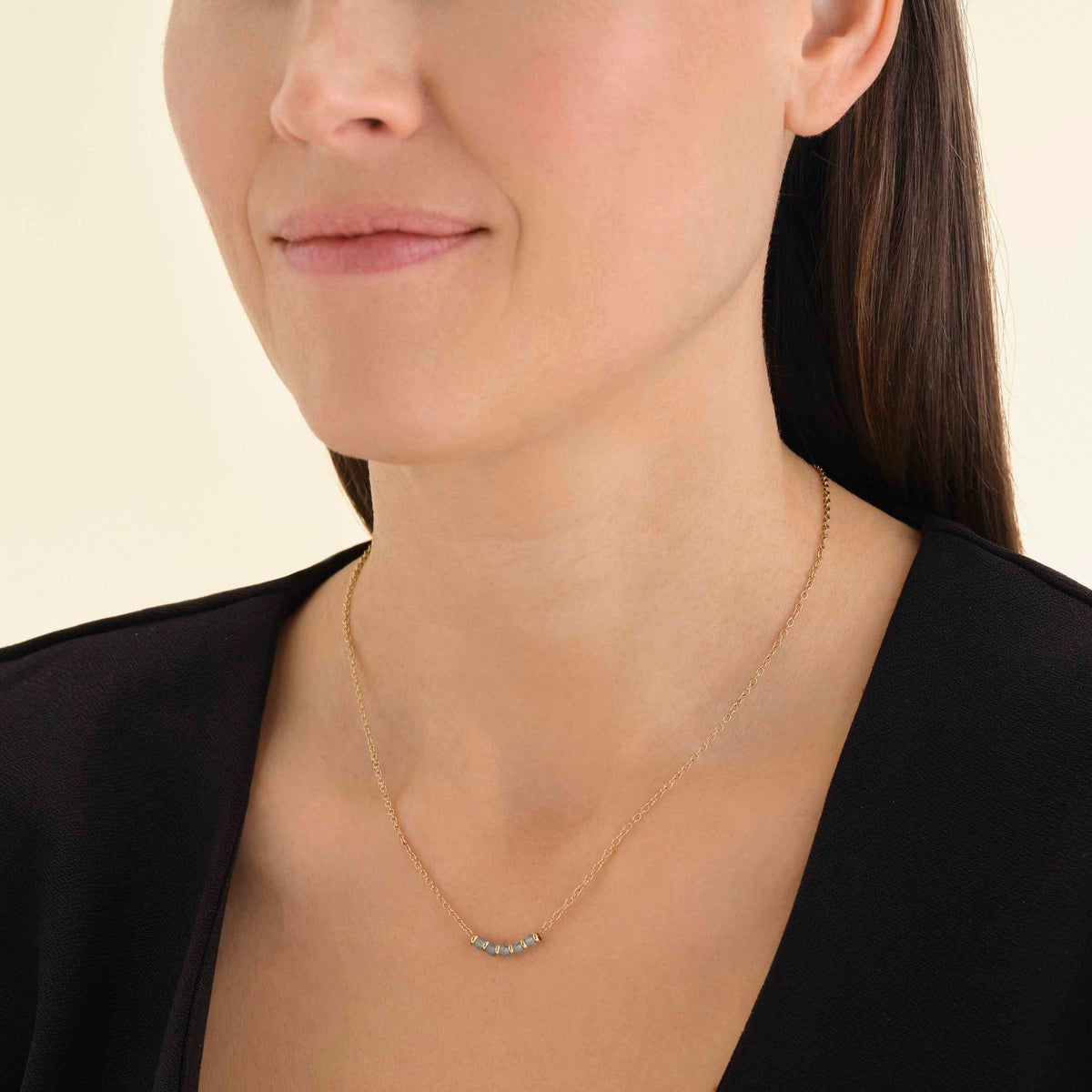 Collar de 5 Piedras Azul leftcolumn