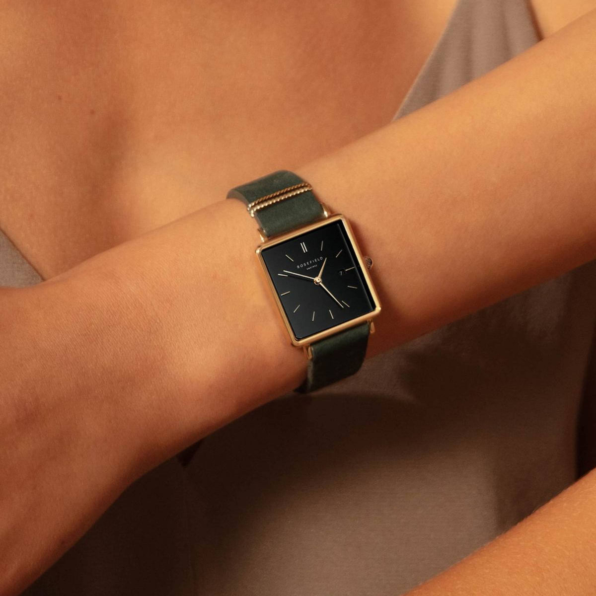 Boxy Negro Verde Oro + Correa Set de regalo leftcolumn