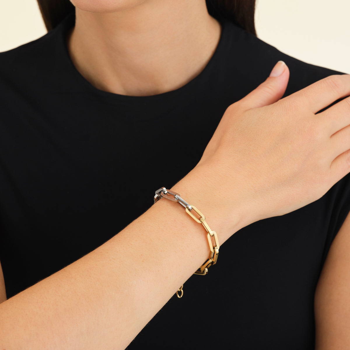 Duotone Chain Pulsera leftcolumn