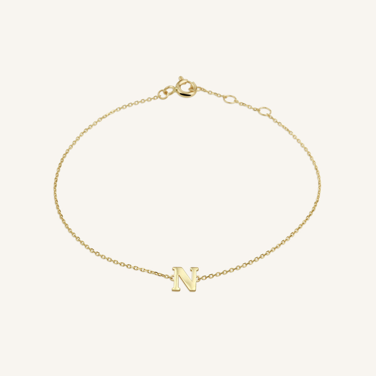 Initial Bracelet N leftcolumn