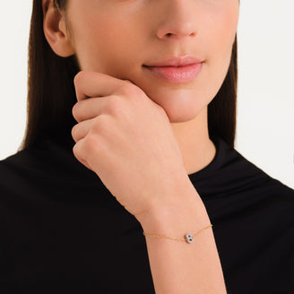 Pulsera Letra B con cristales leftcolumn