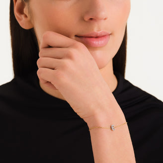 Pulsera Letra E con cristales leftcolumn