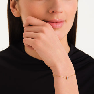 Pulsera Letra J con cristales leftcolumn