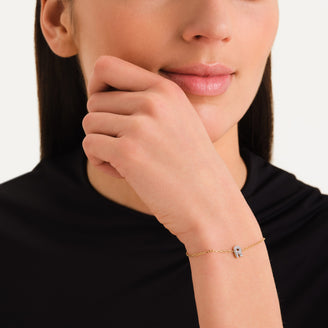 Pulsera Letra R con cristales leftcolumn