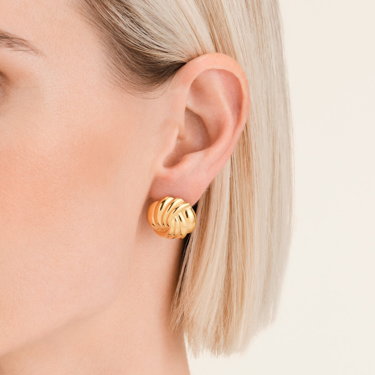 Pendientes Redondos Con Textura de Nudo leftcolumn,2