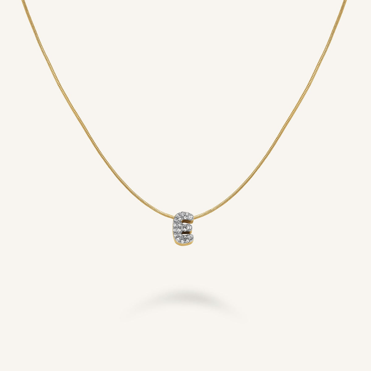 Collar Letra E con cristales leftcolumn