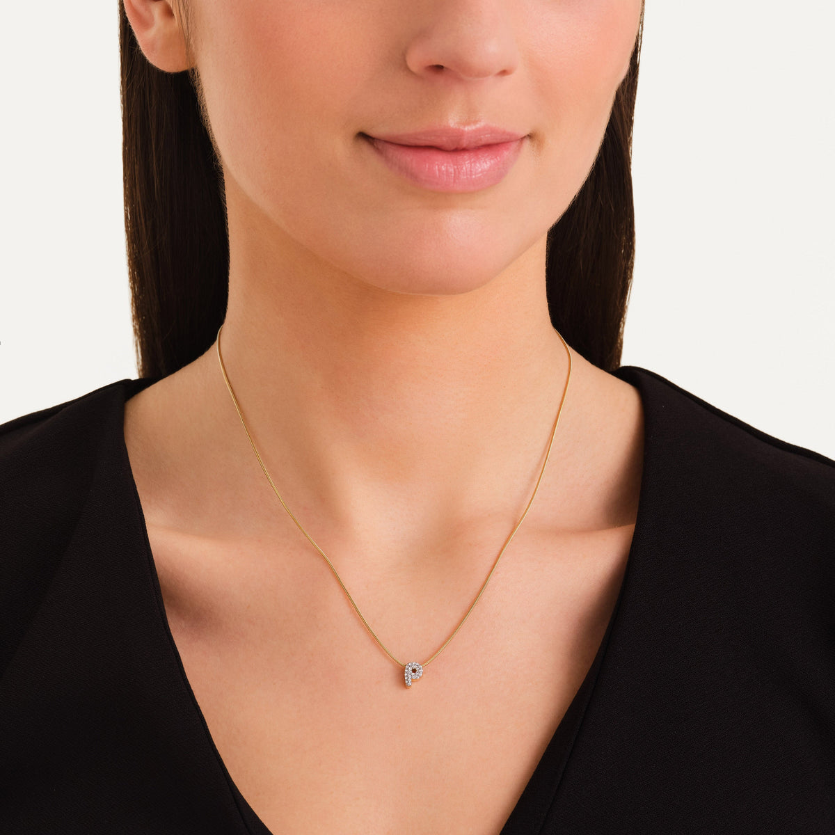 Collar Letra P con cristales leftcolumn