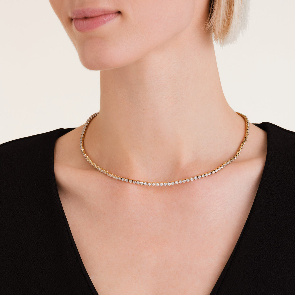 Collar Tennis leftcolumn