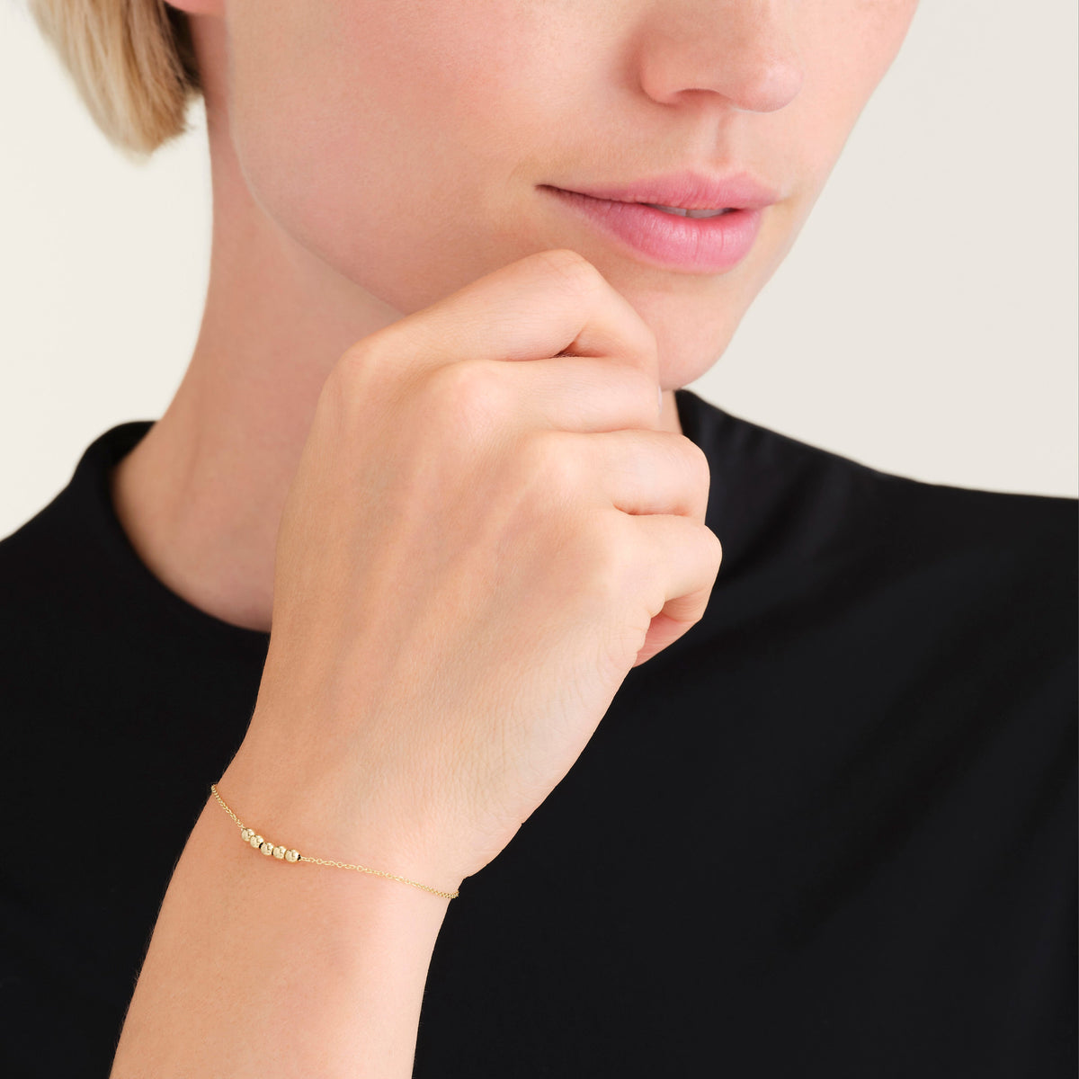 5 Spheres Bracelet leftcolumn