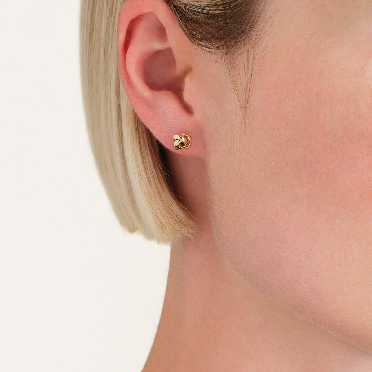 Twisted Studs leftcolumn