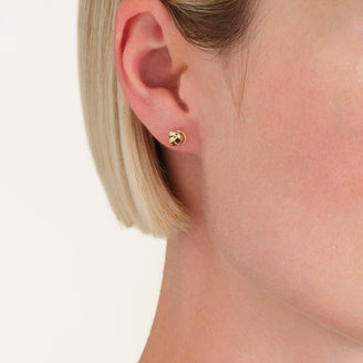 Twisted Studs leftcolumn