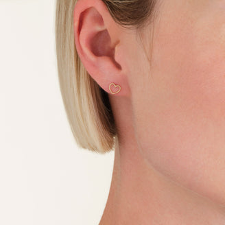 Dotted Heart Studs leftcolumn